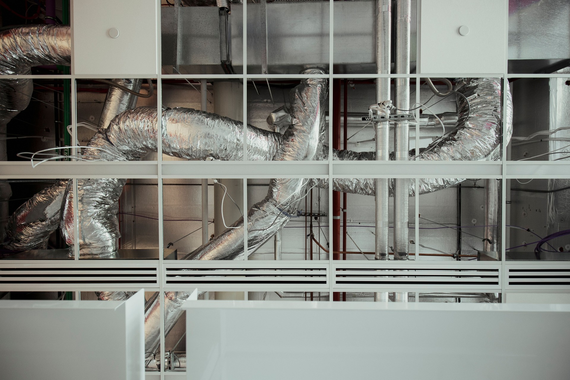 Flexible Air Ducts in Ceiling